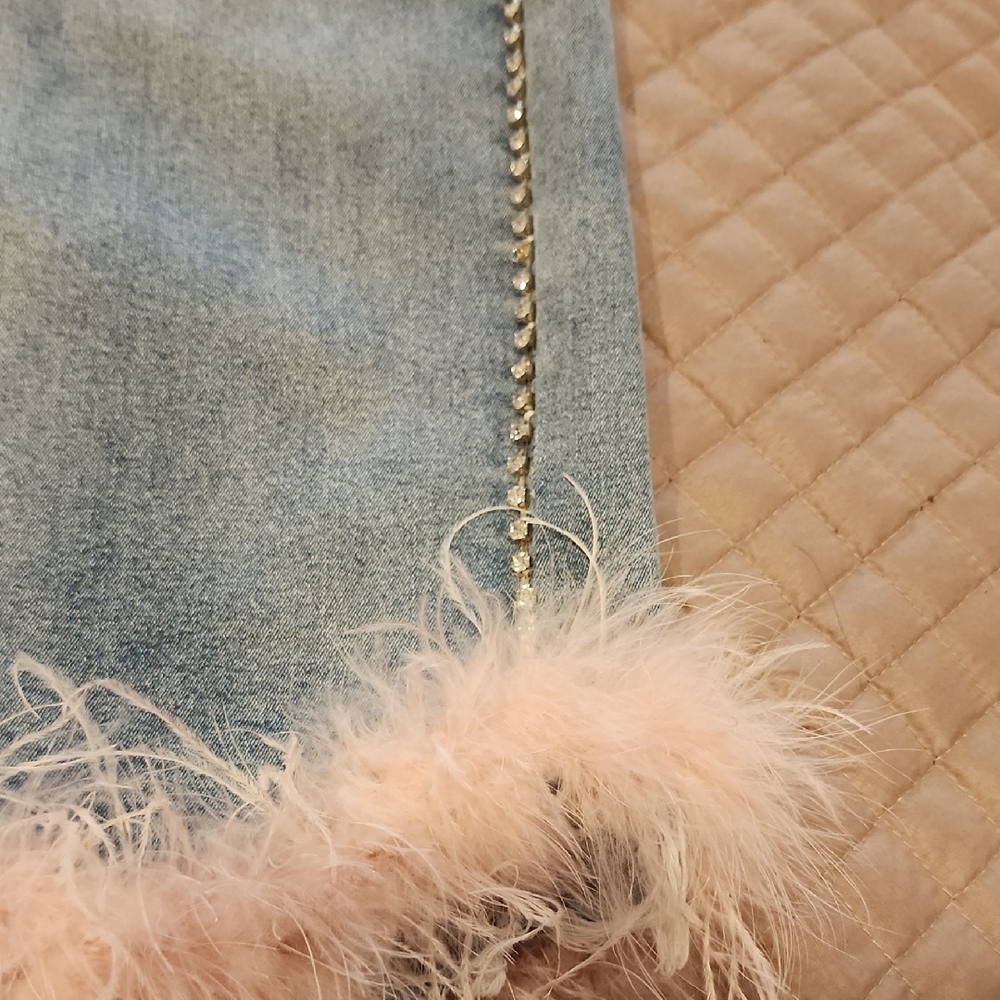Stylish Blue Jeans with Pink Feather Trim - Picture 6 of 9